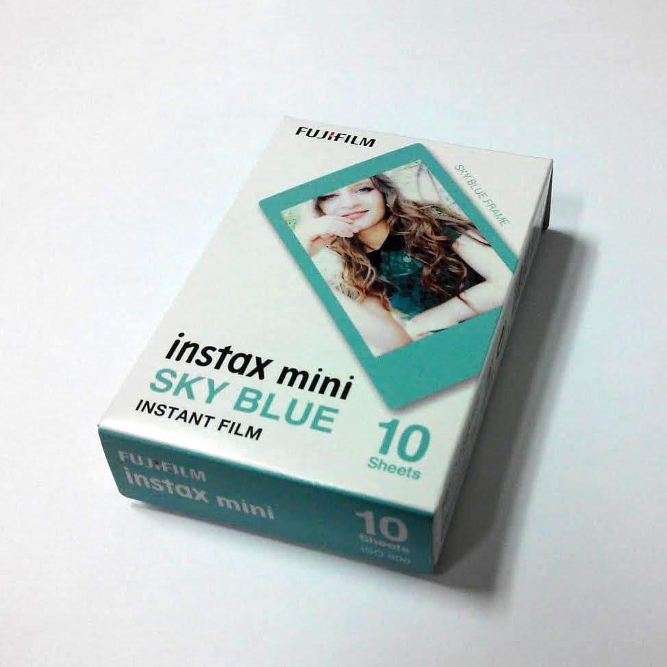 Fujifilm Instax Mini Instant Film (Sky Blue Frame)